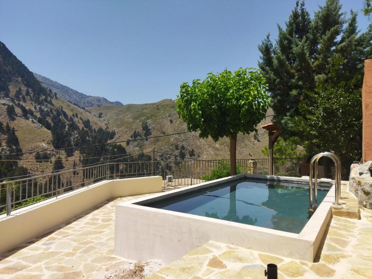 Apirathes Residence Zourva Exterior photo