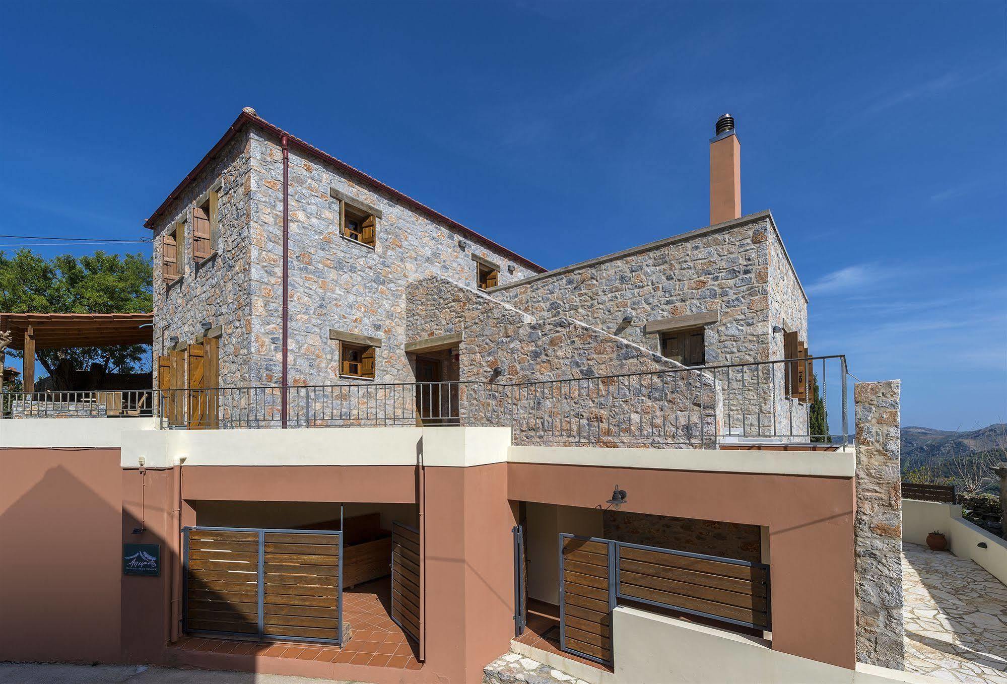 Apirathes Residence Zourva Exterior photo
