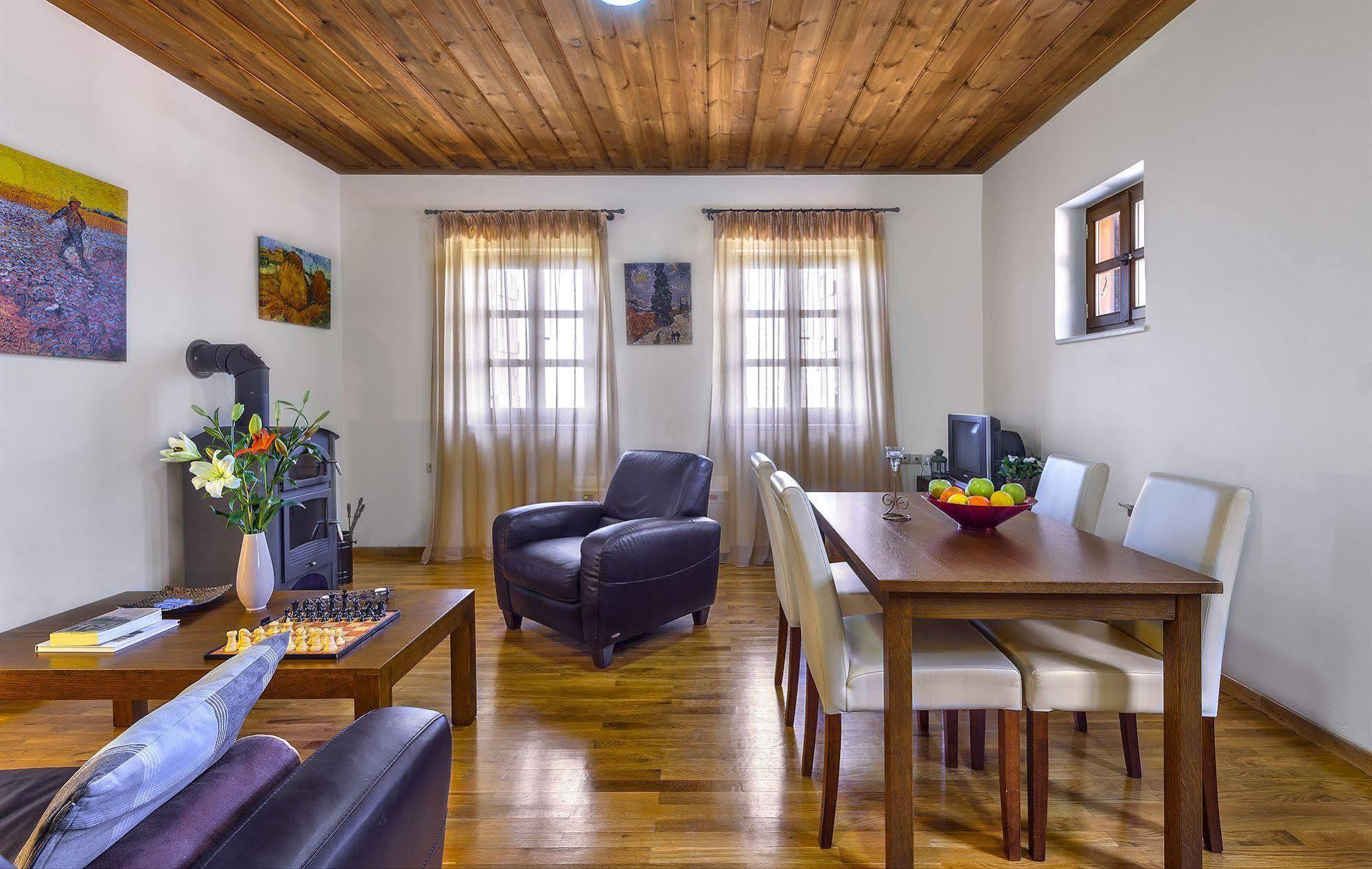 Apirathes Residence Zourva Exterior photo