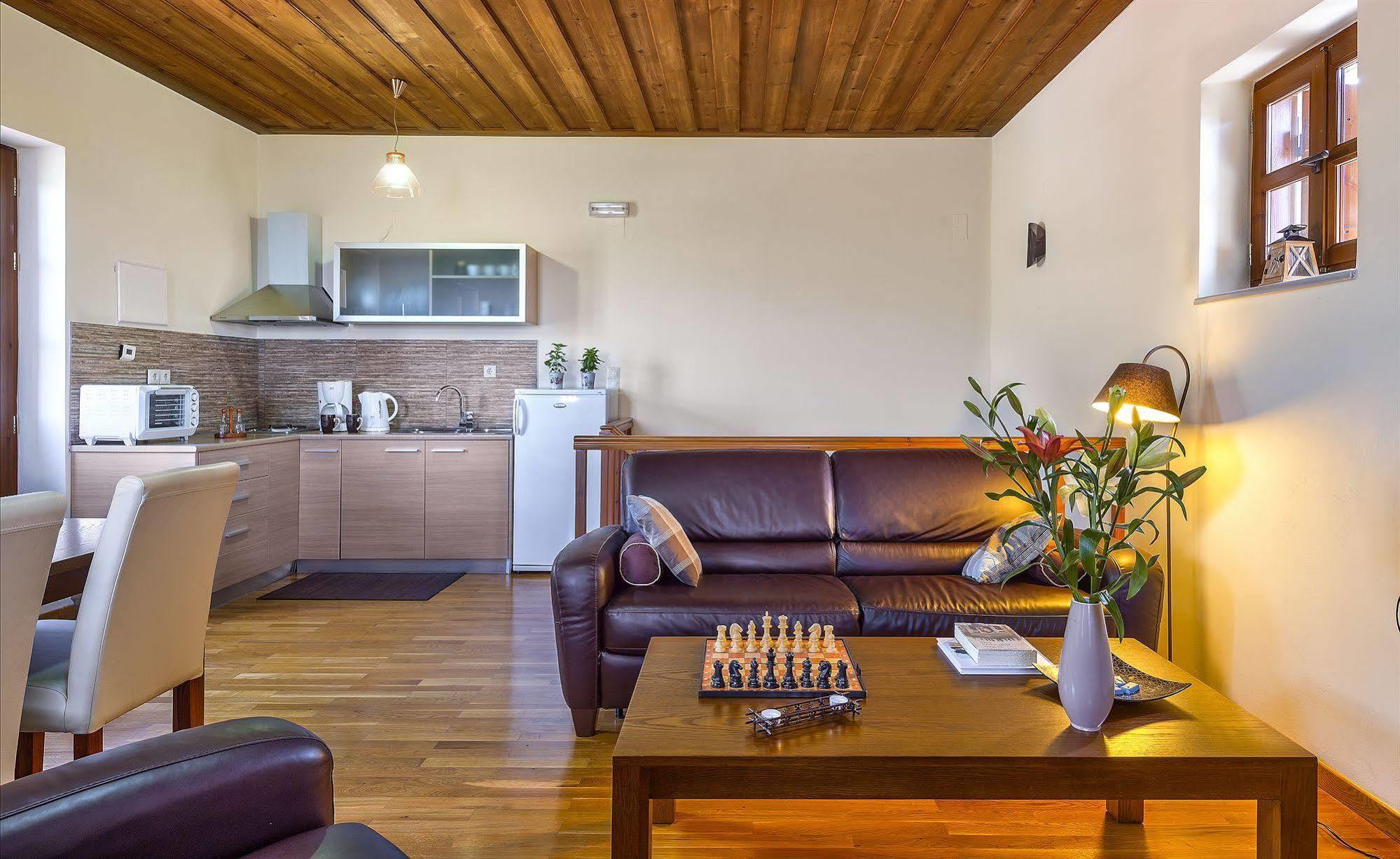 Apirathes Residence Zourva Exterior photo