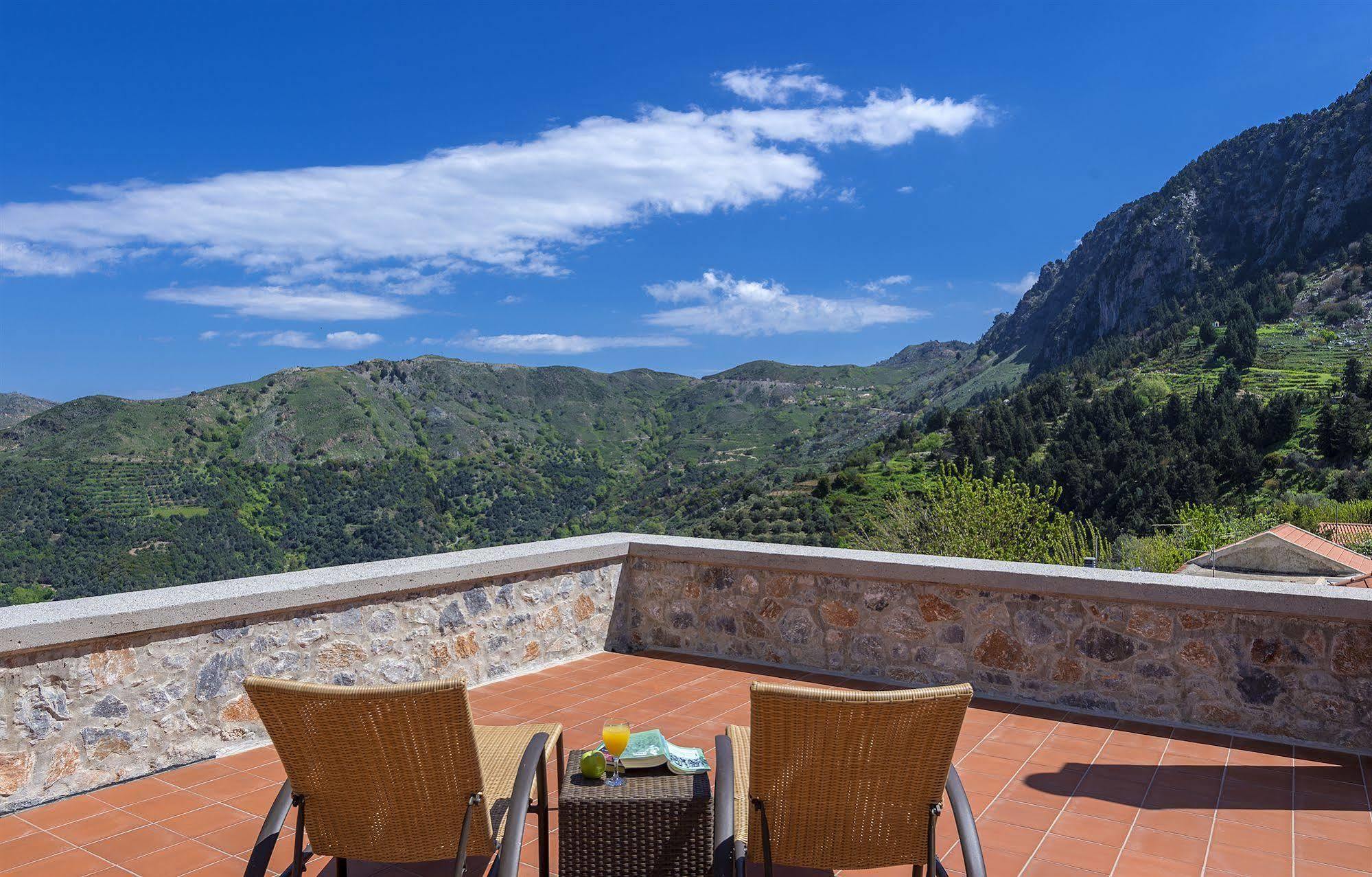 Apirathes Residence Zourva Exterior photo